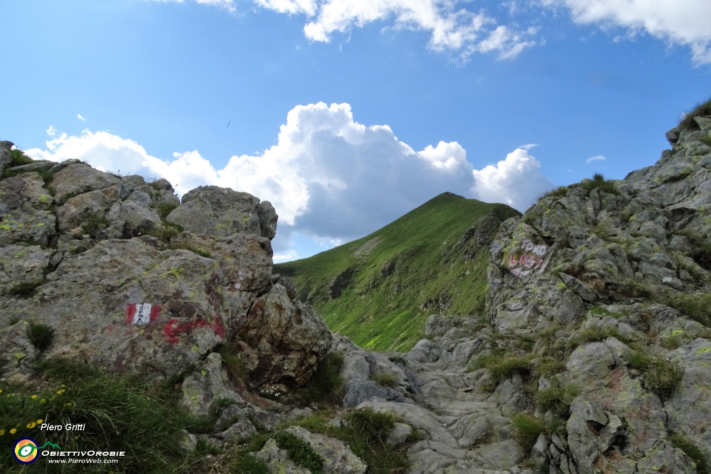 83 Dalla Val Cervia passaggio alla valle dei laghetti del Montebello e delle Foppe.JPG